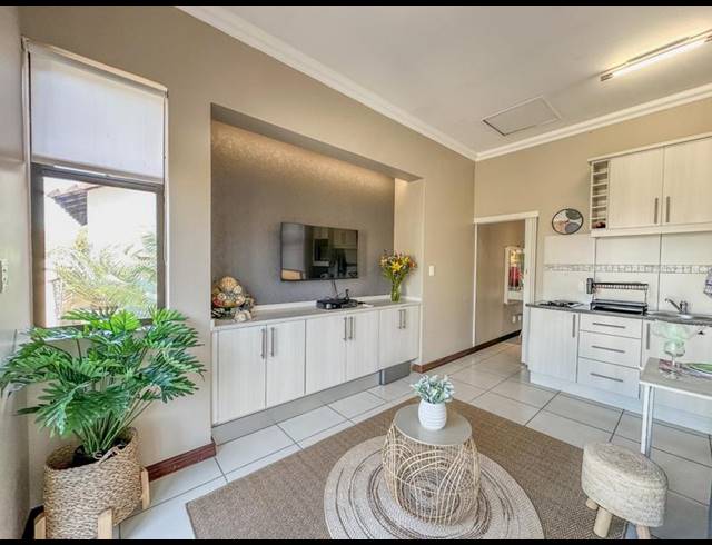 1 BEDROOM PROPERTY TO RENT IN MIDLANDS ESTATE